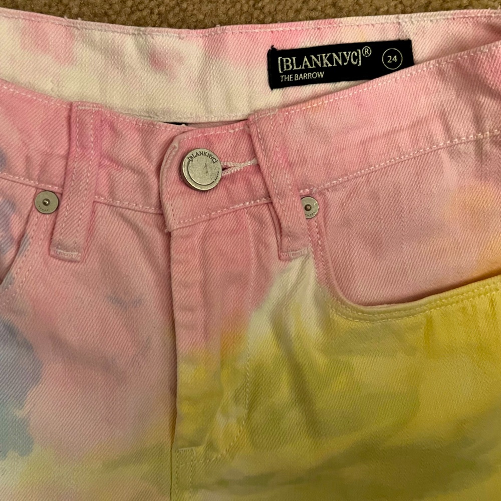Blank NYC tie dye cut off frayed jeans shorts - Picture 3 of 7